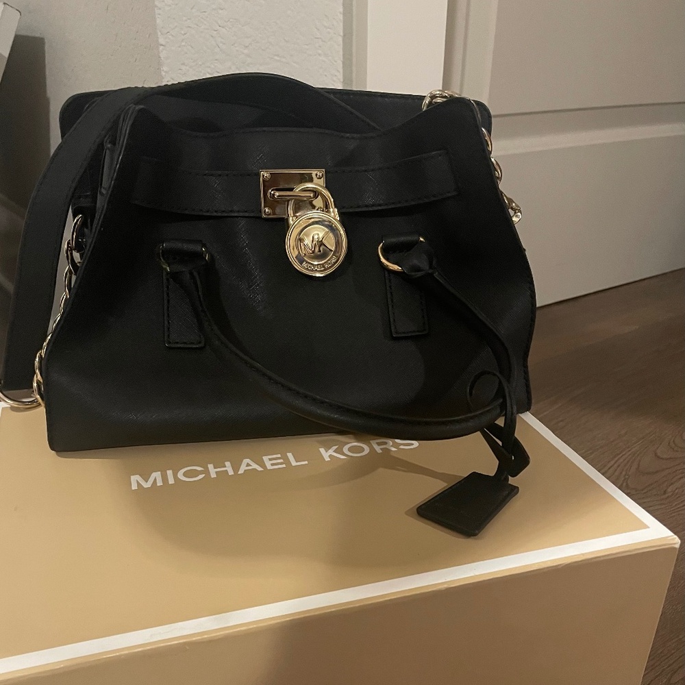 Michael Kors Women's Hamilton Saffiano Leather Medium Satchel, black